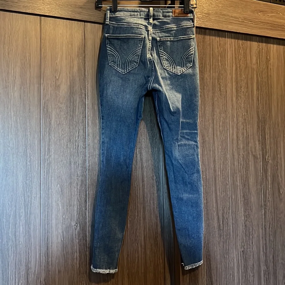 Hollister Curvy High-Rise Super Skinny Jeans 25x26 - Picture 3 of 5